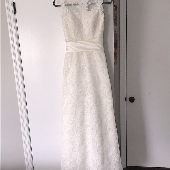 Wedding Dress - Picture 8 of 15